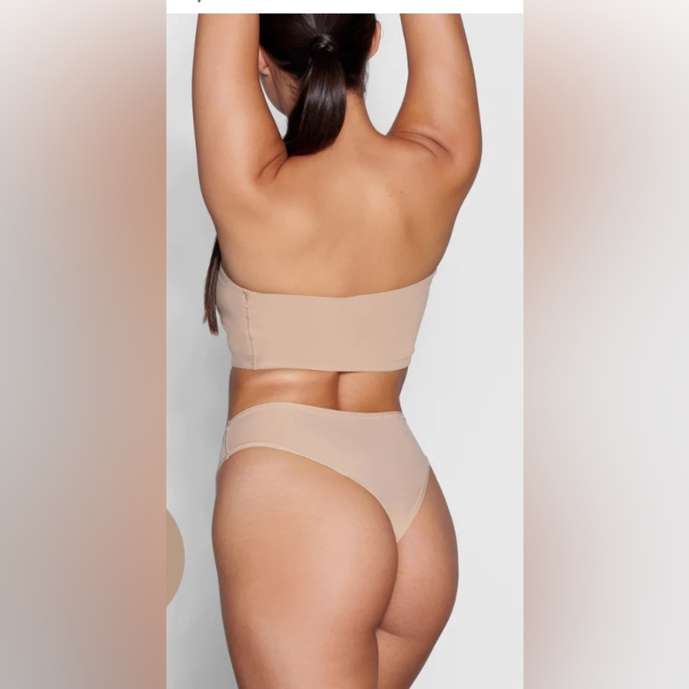 SKIMS *NWT | FITS EVERYBODY BANDEAU & THONG SET | NUDE | L